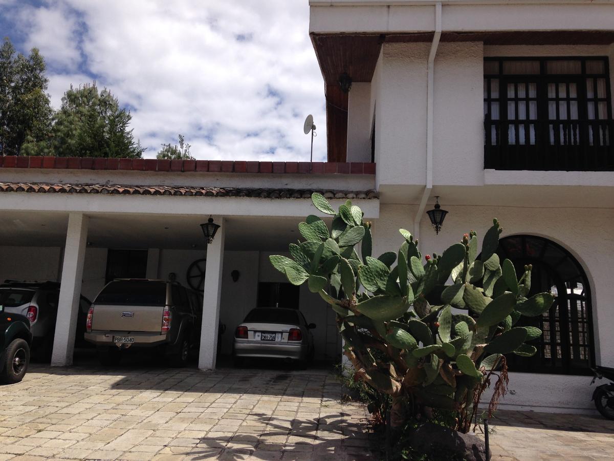 Mansion Samzara Hosteleria Sangolquí エクステリア 写真