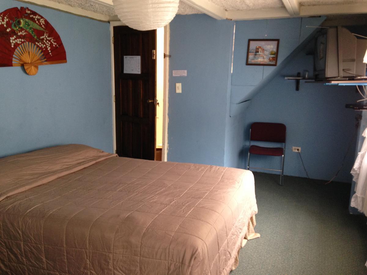 Mansion Samzara Hosteleria Sangolquí エクステリア 写真
